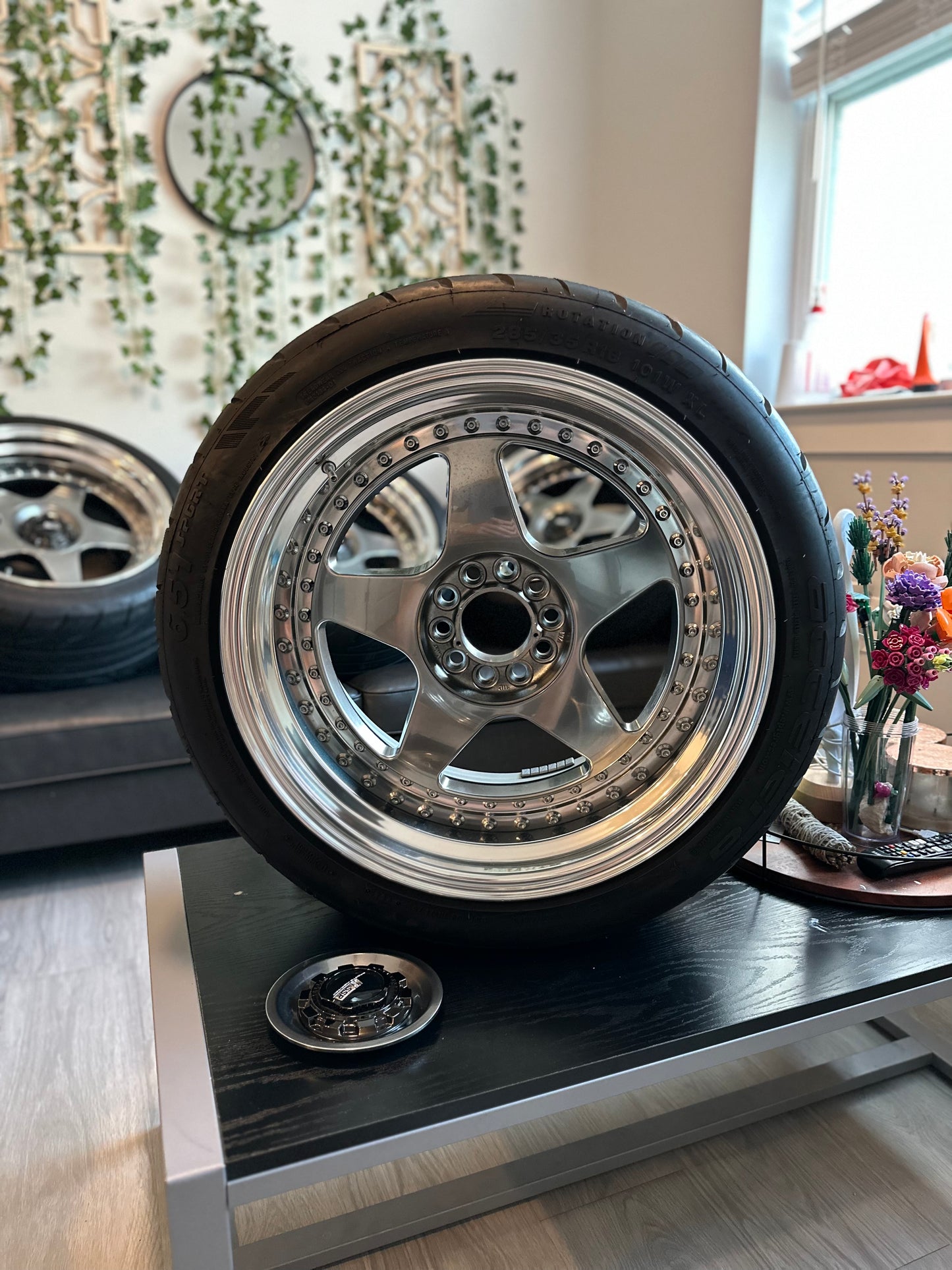 SSR SP6 18 inch 10.5j +18 5x114.3/112