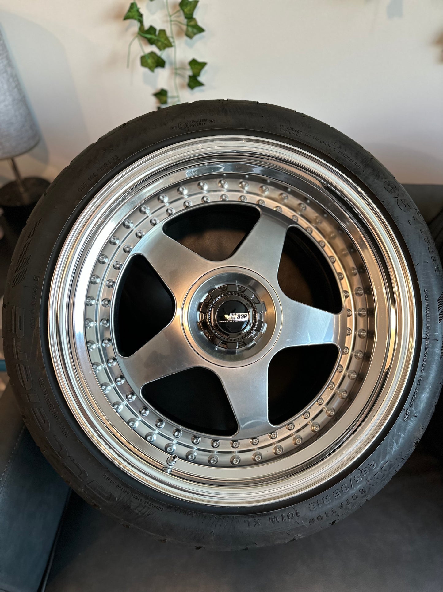 SSR SP6 18 inch 10.5j +18 5x114.3/112