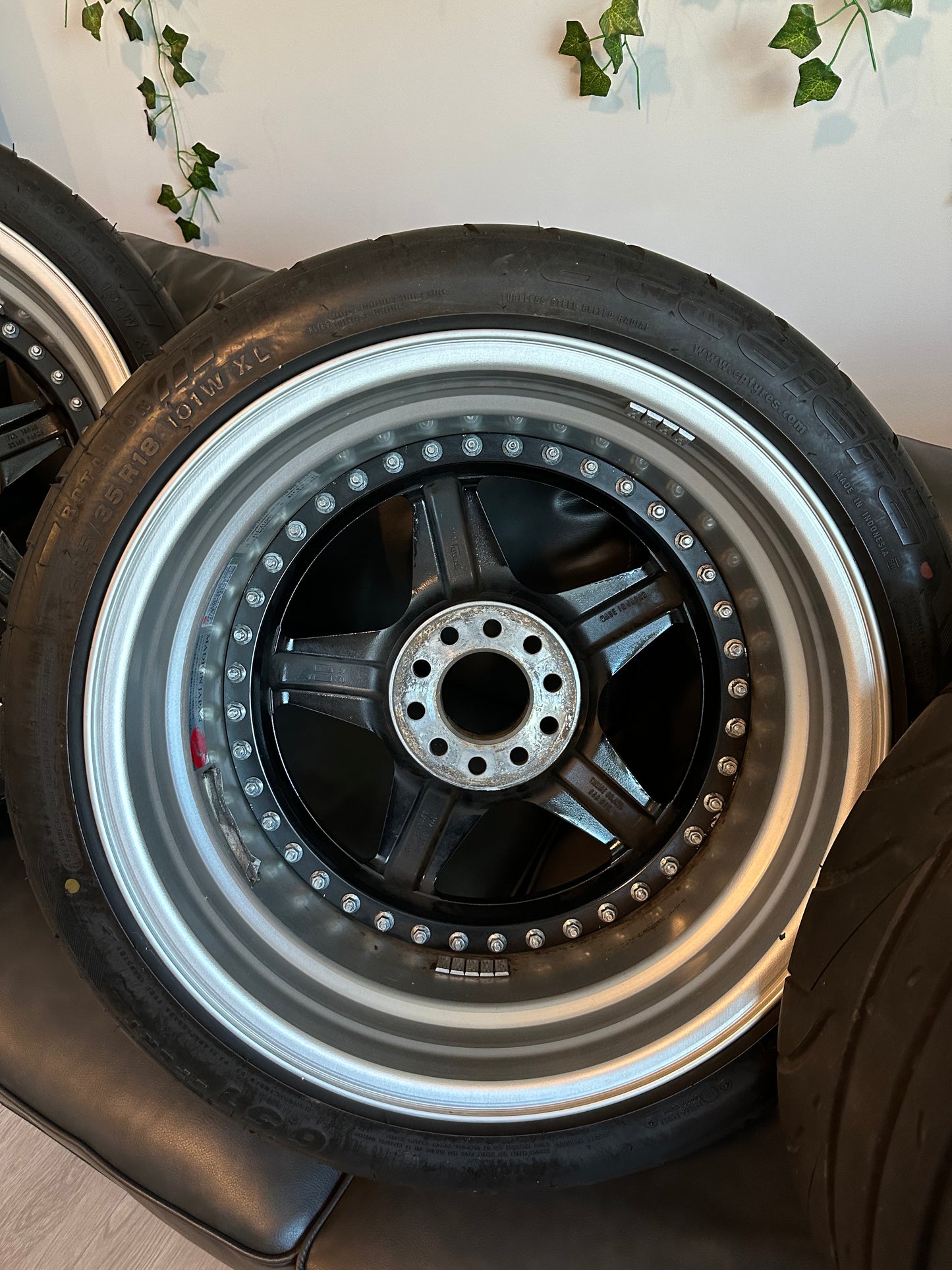 SSR SP6 18 inch 10.5j +18 5x114.3/112