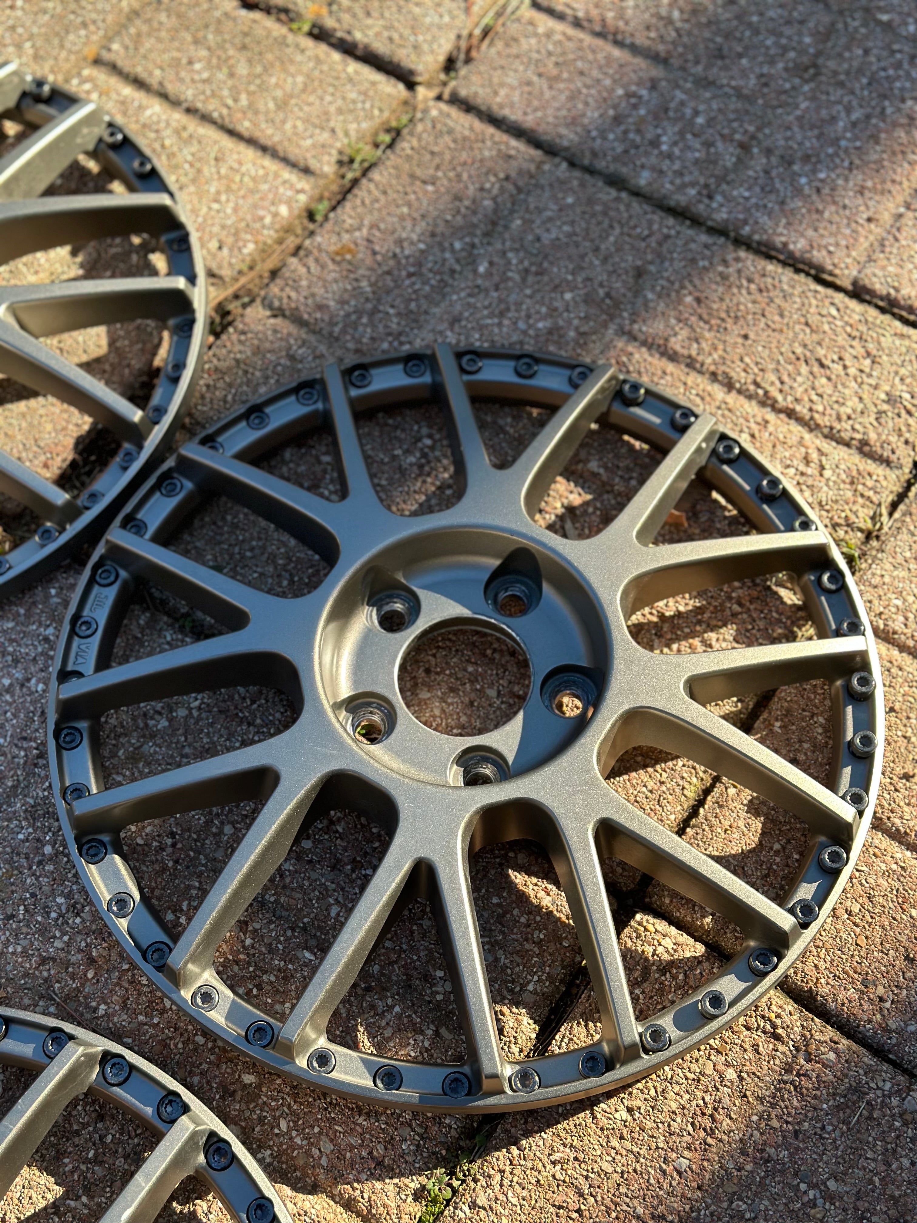 SSR MS-1 Faces 18 inch 5x114.3 with hardware
