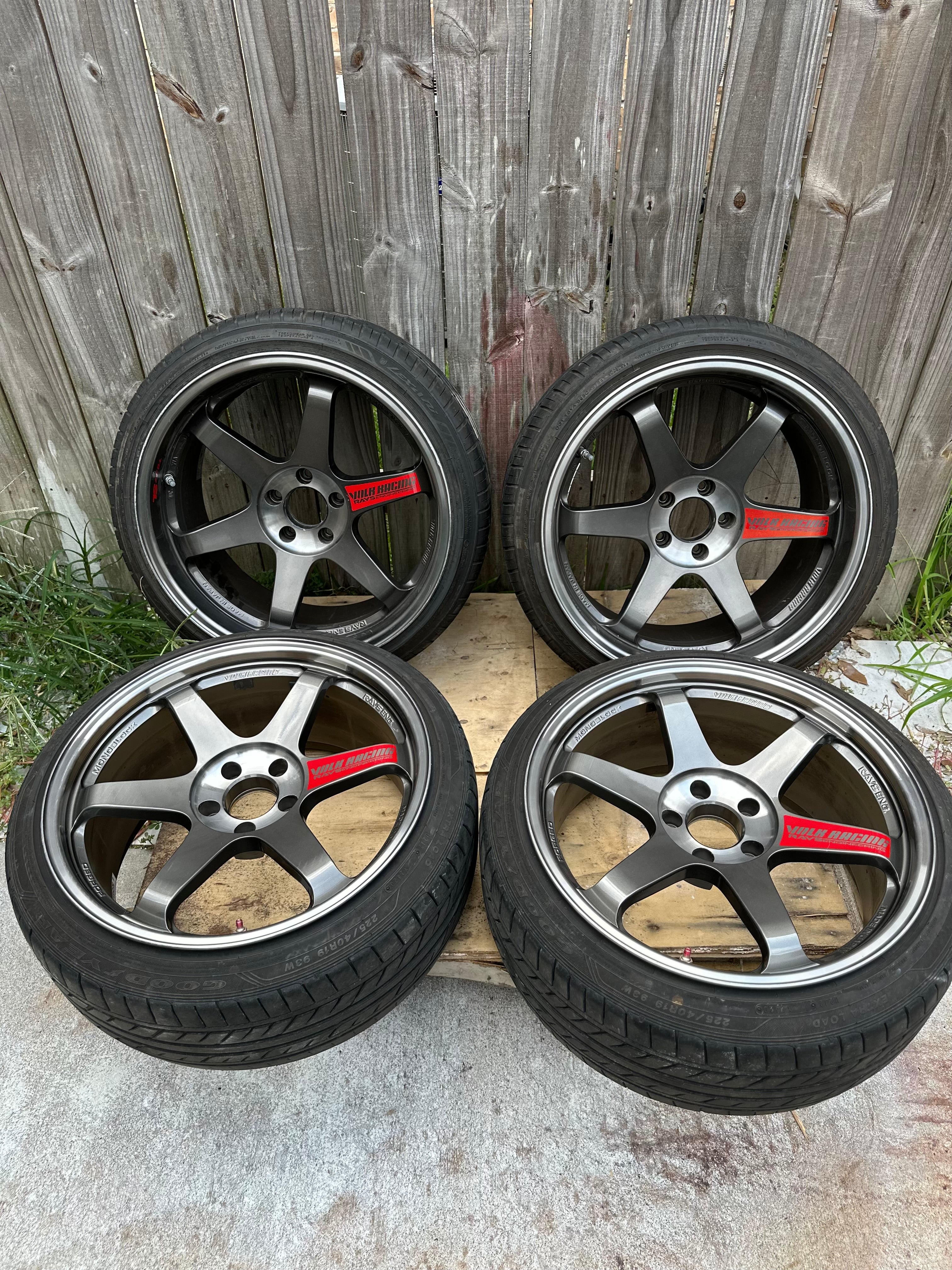 Rays TE37 SL 19 inch 9.5+22 10.5+12 5x114.3
