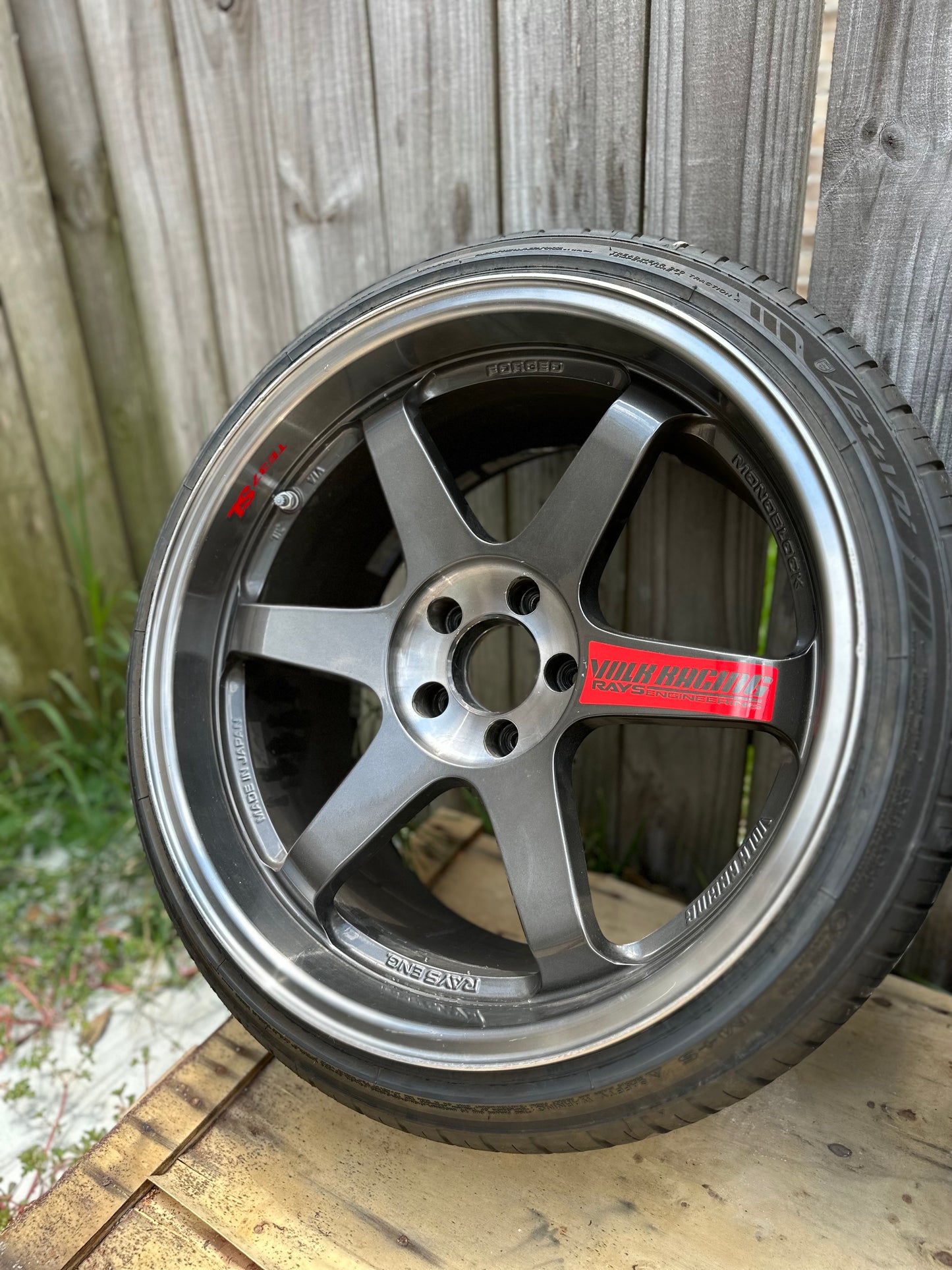 Rays TE37 SL 19 inch 10.5+12 5x114.3 PAIR