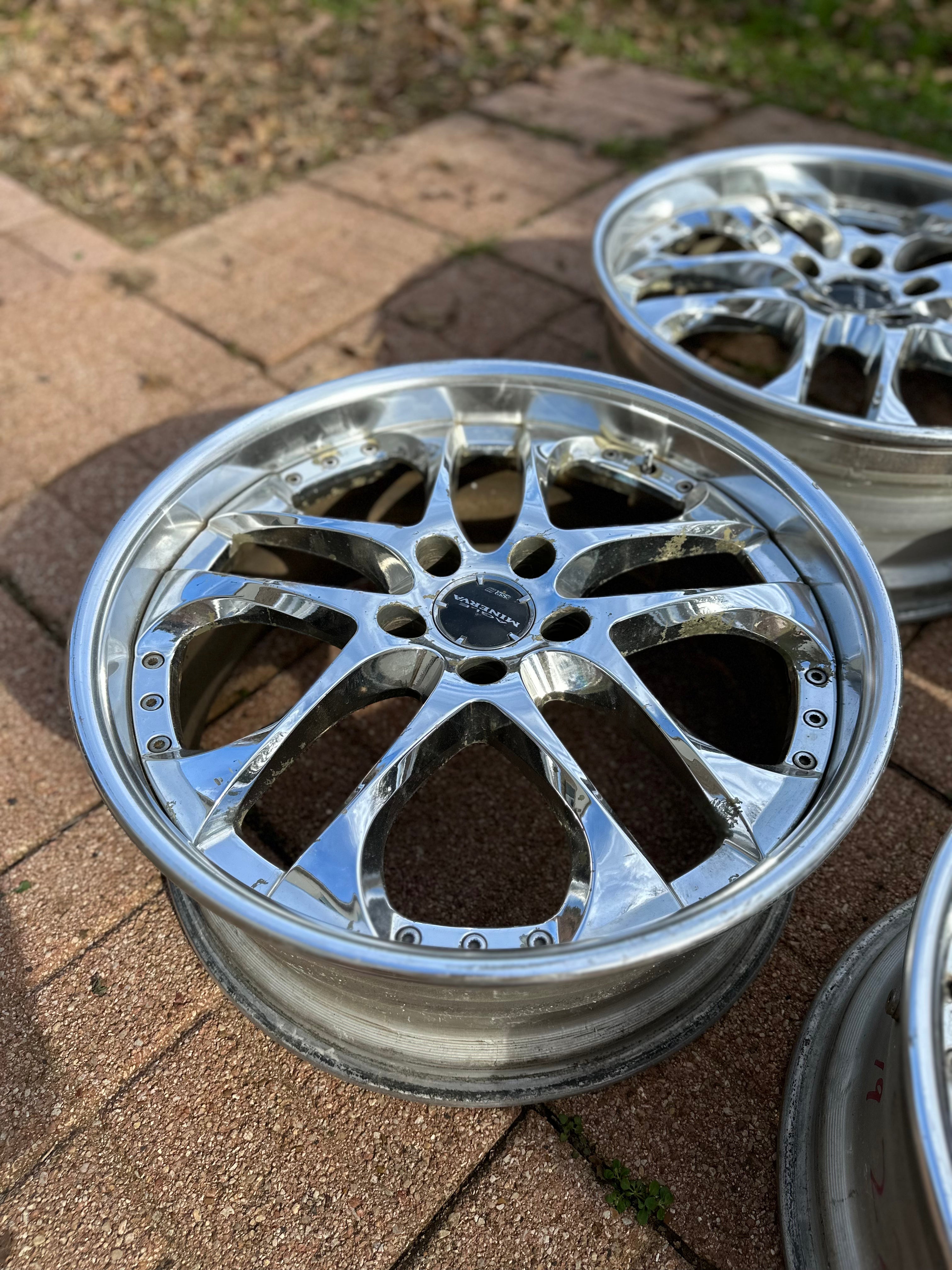SSR MINERVA 19 inch 8+37 8+41 5x114.3